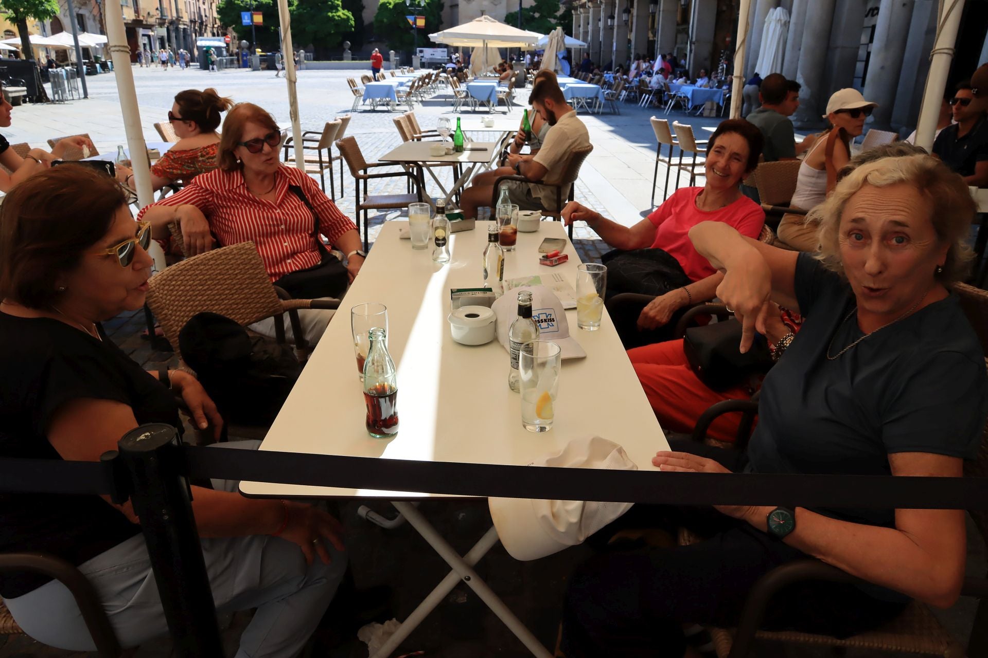 Fotos del tardeo de fiestas del sábado en Segovia