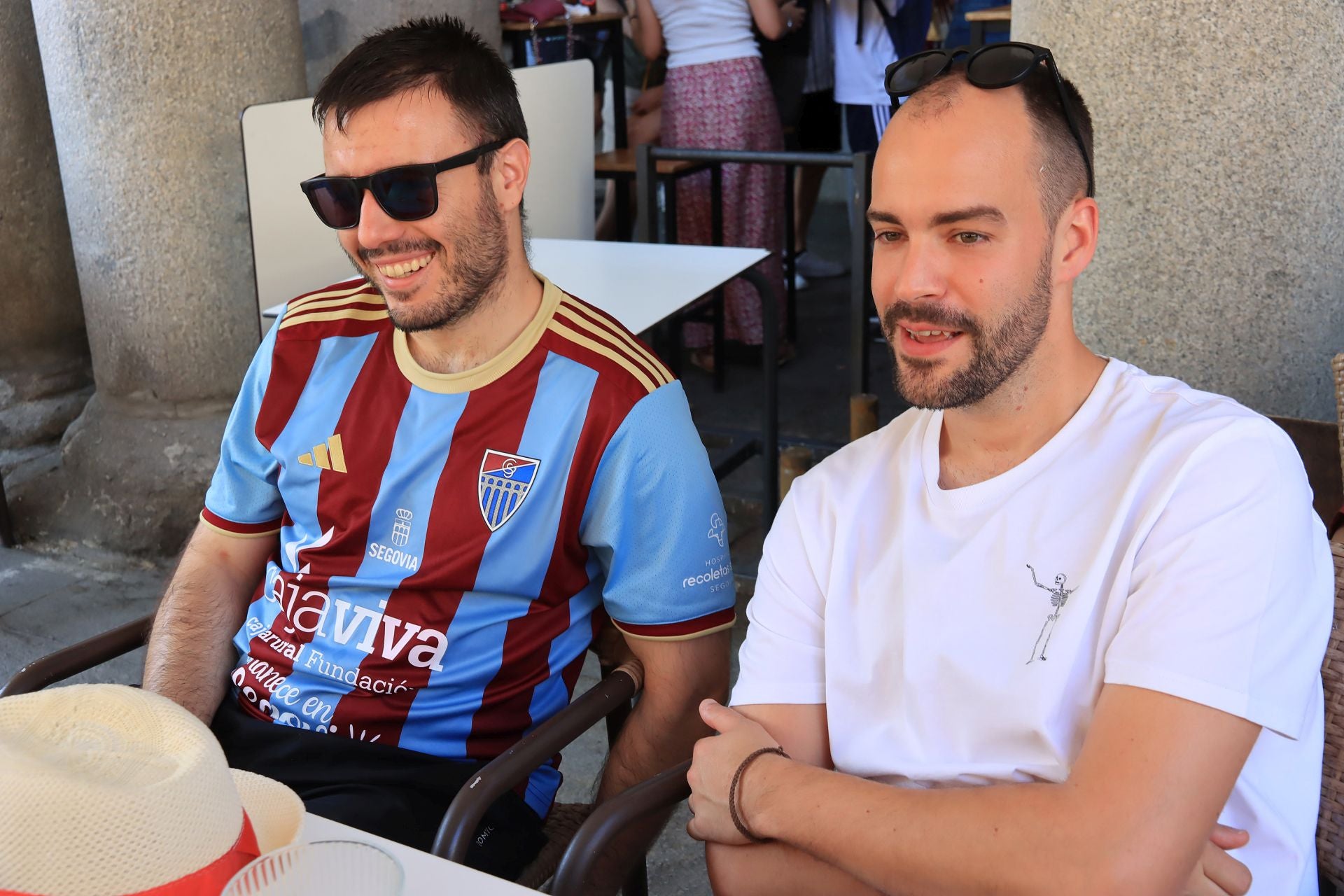 Fotos del tardeo de fiestas del sábado en Segovia
