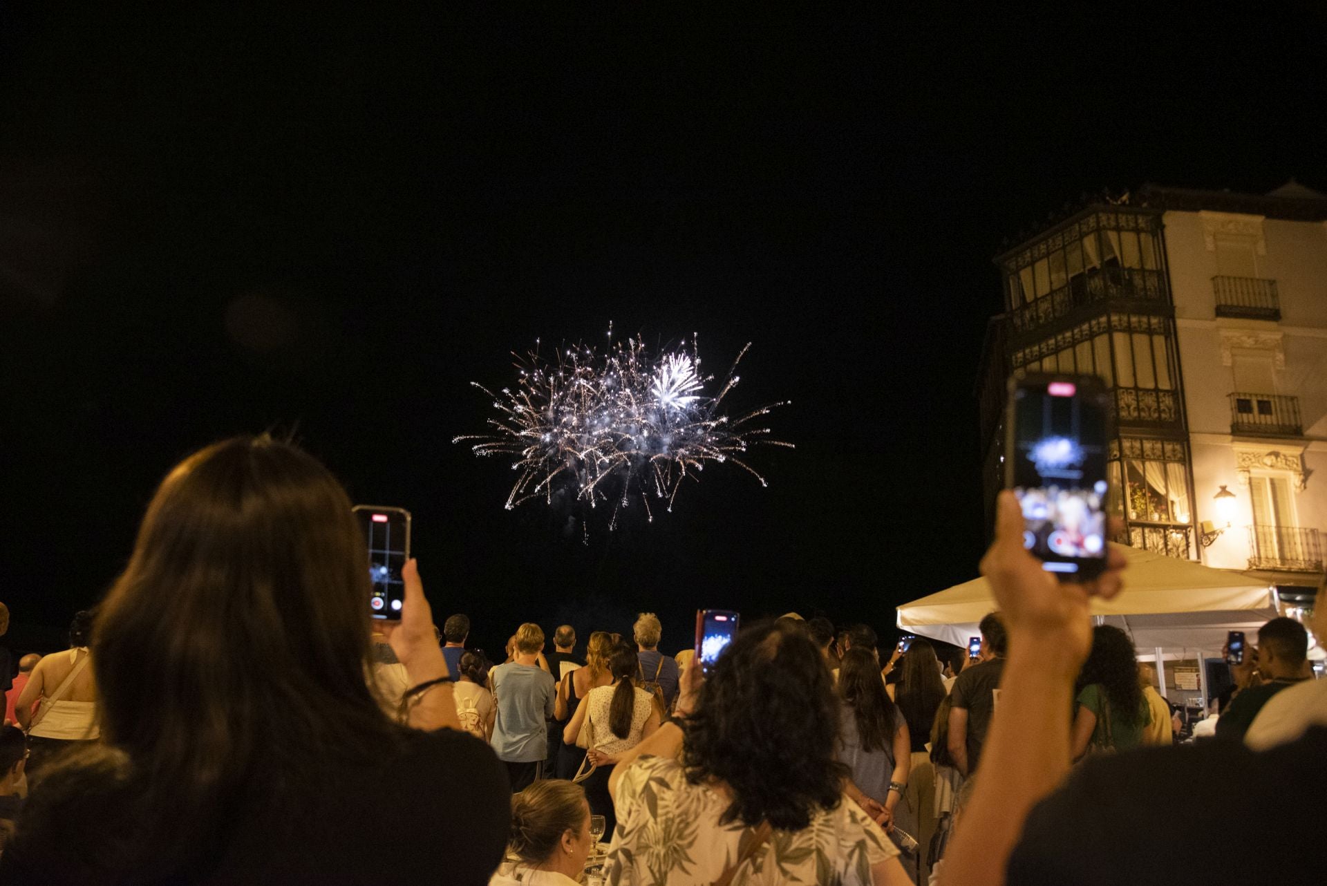 Fotos del espectáculo de fuegos artificiales en Segovia
