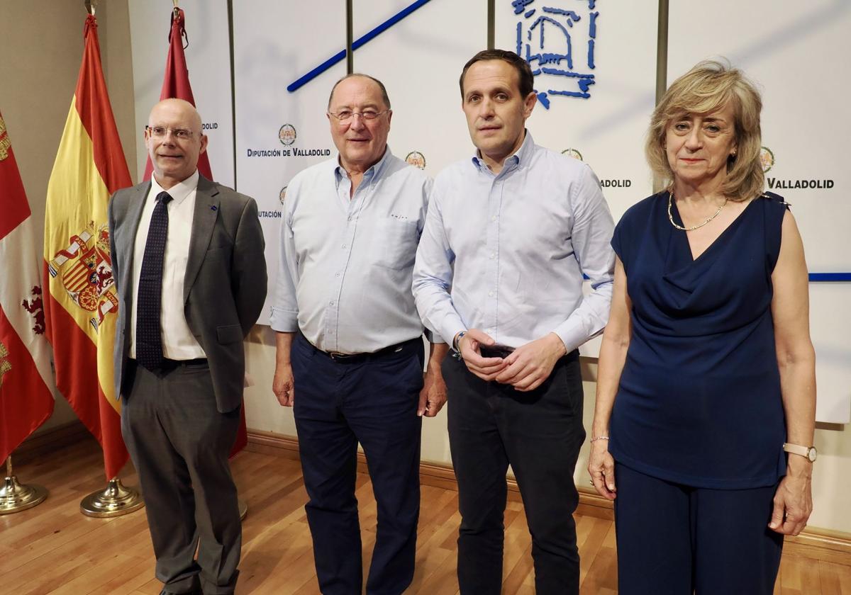 Conrado Íscar. María José de la Fuente, Carlos Moro y Enrique Bayens.