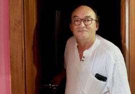 Roberto Bedera, en su casa en La Cistérniga.