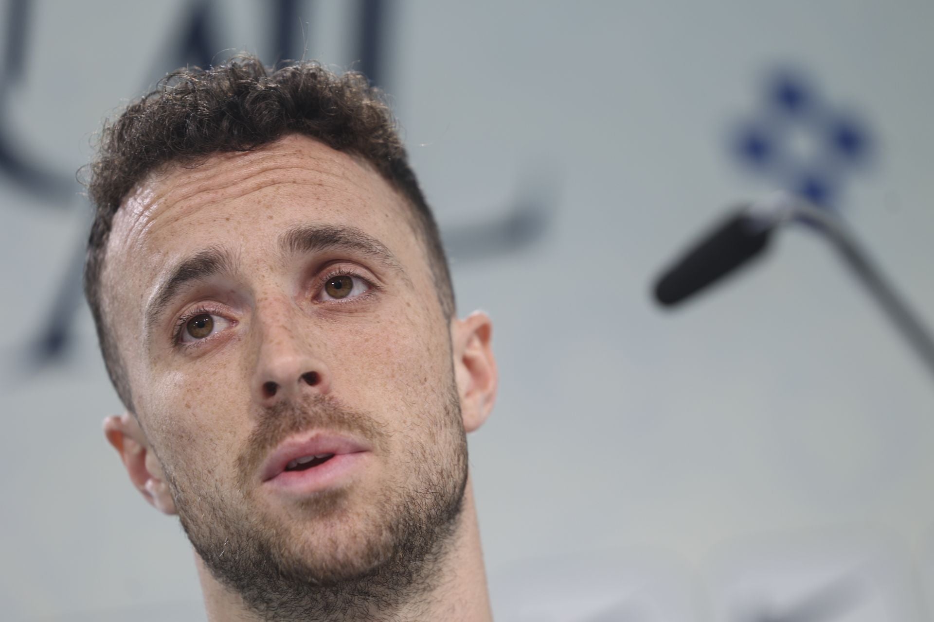Diogo Jota atiende a los medios de comunicación con la selección de Portugal en Alemania.