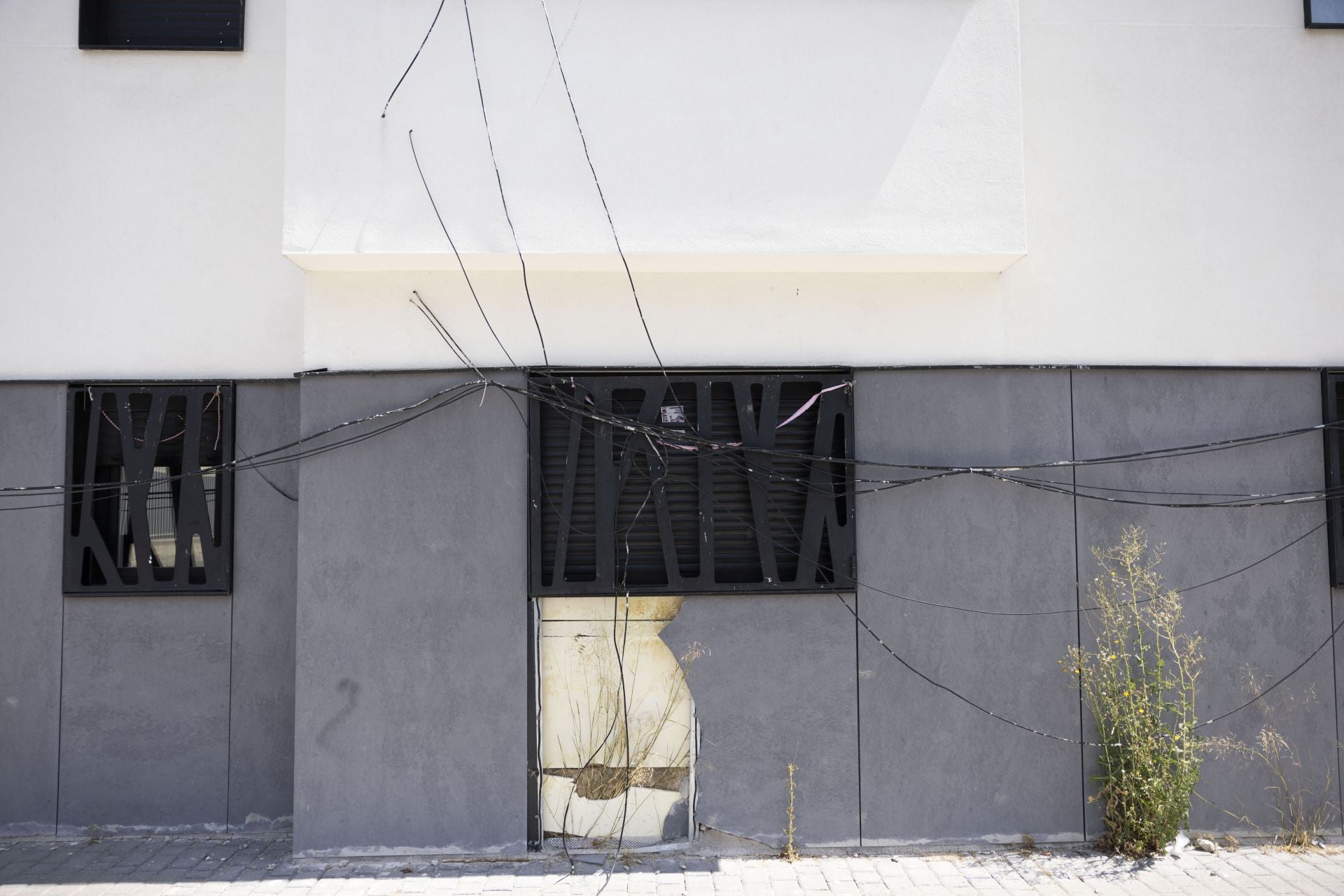 Comienzo de las obras de rehabilitación de las viviendas del barrio.