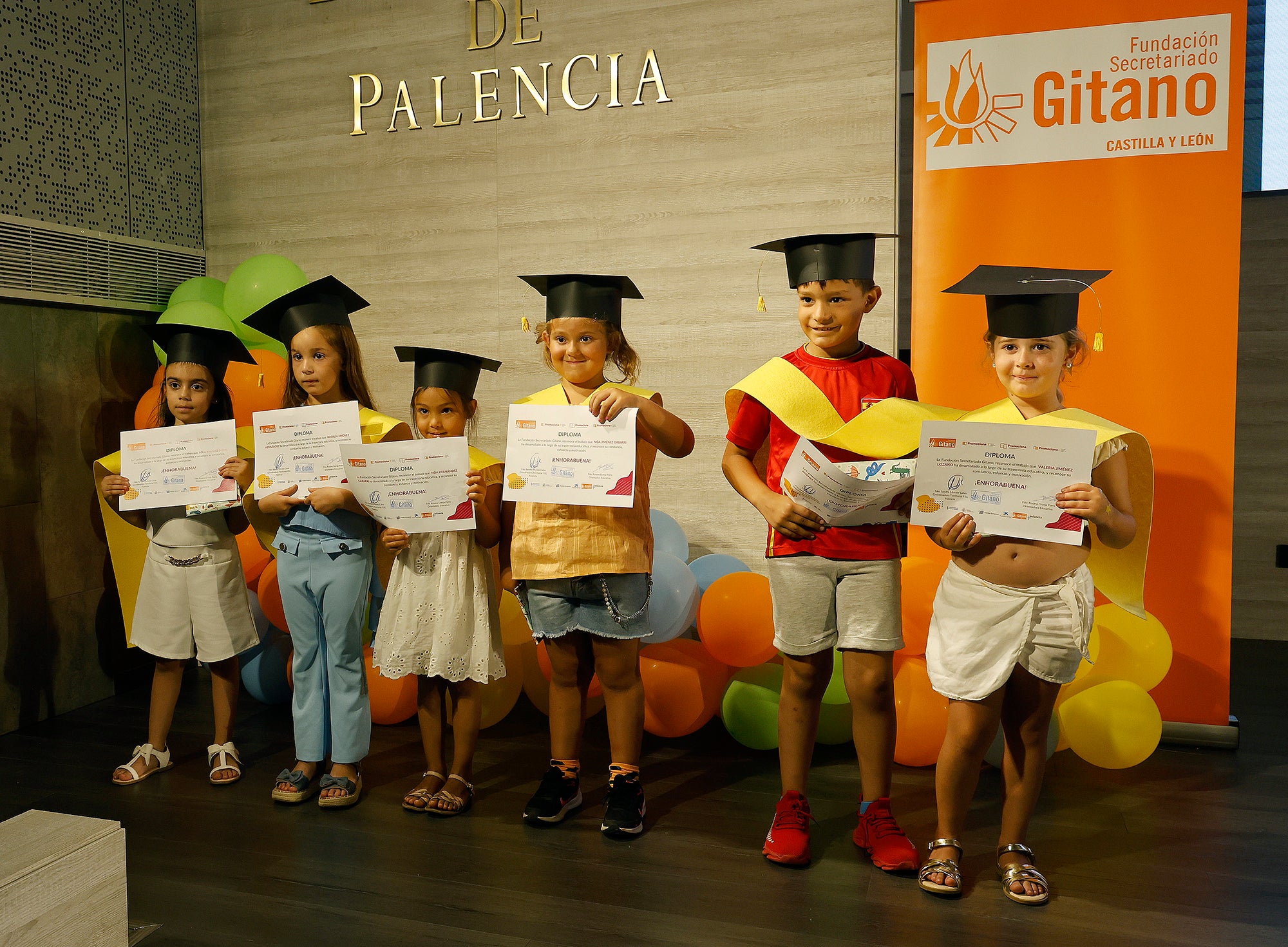Los estudiantes gitanos celebran sus logros académicos en el Centro Cultural Provincial