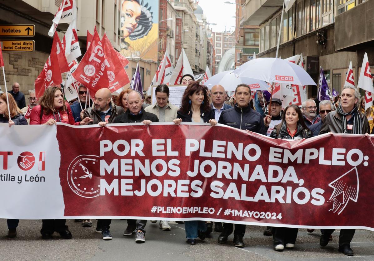 Manifestación del 1 de mayo de 2024 en Valladolid, con el lema «mejores salarios».
