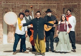 Carlos Soto y los músicos de 'Barrio Mudéjar'.