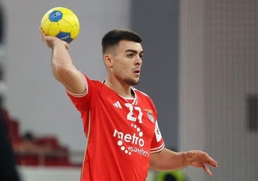 Rui Baptista, talento portugués para la renovada primera línea del Balonmano Nava