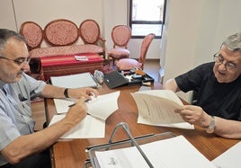 Firma del convenio entre la fundación y la diócesis.