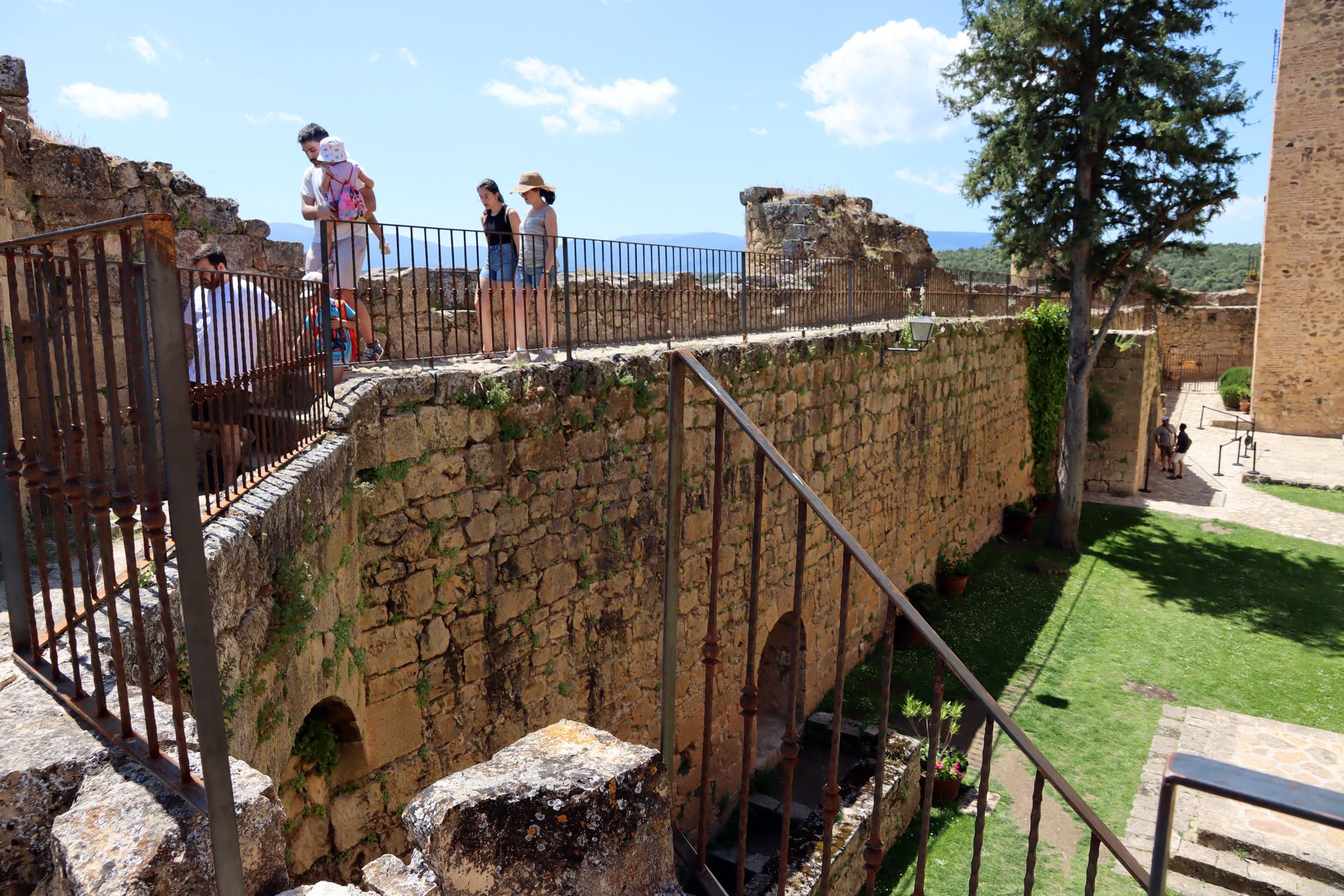 Fotos de las nuevas visitas al castillo de Pedraza