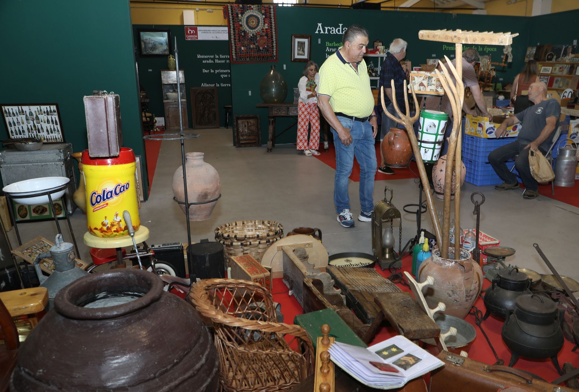 Así es la feria de antigüedades de Carrión