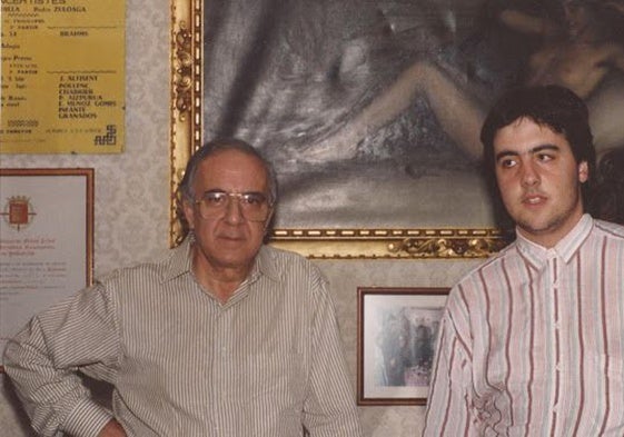 Miguel Frechilla junto aun jovencísimo Diego Fernández Magdaleno