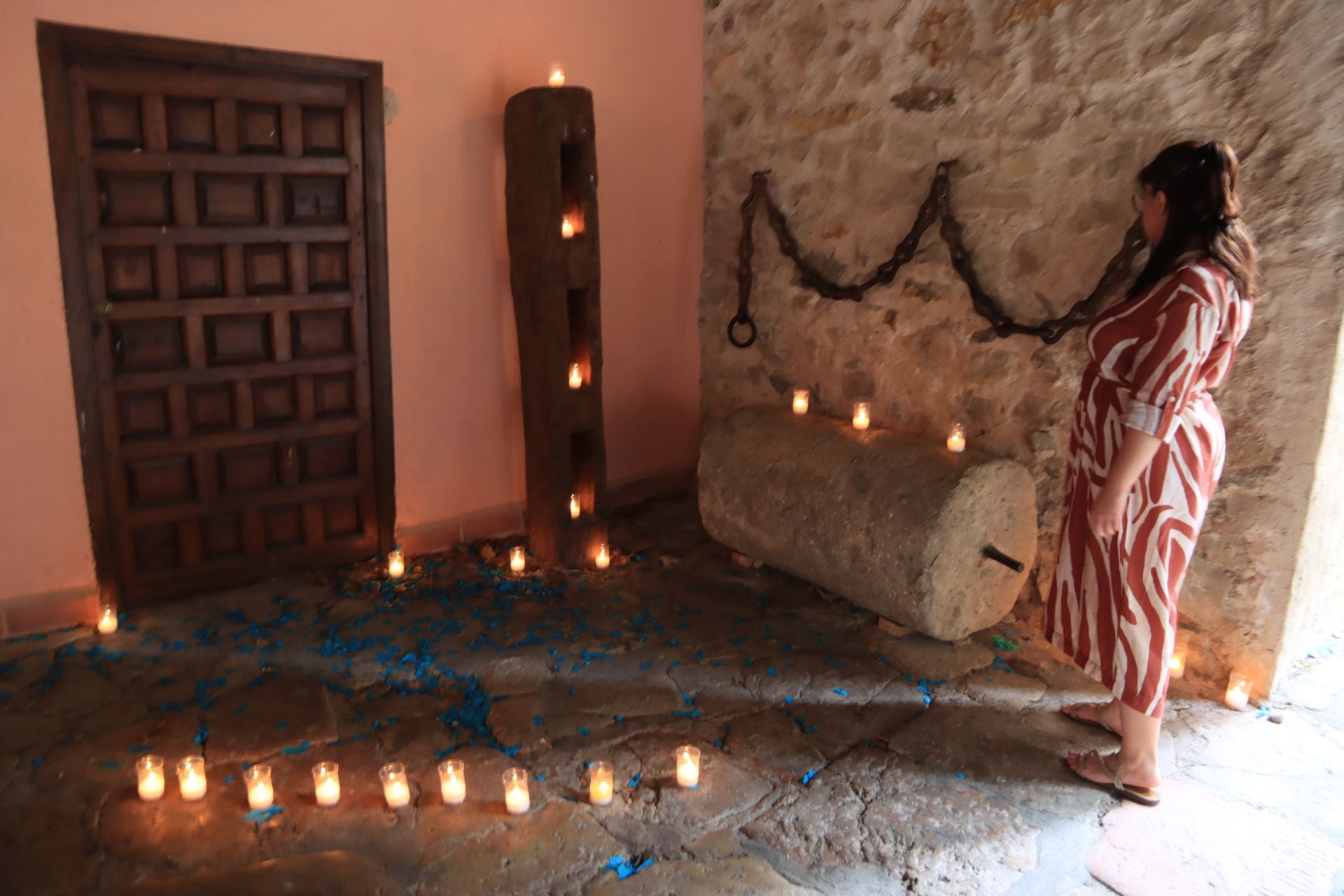 La noche de las velas en Pedraza, en imágenes