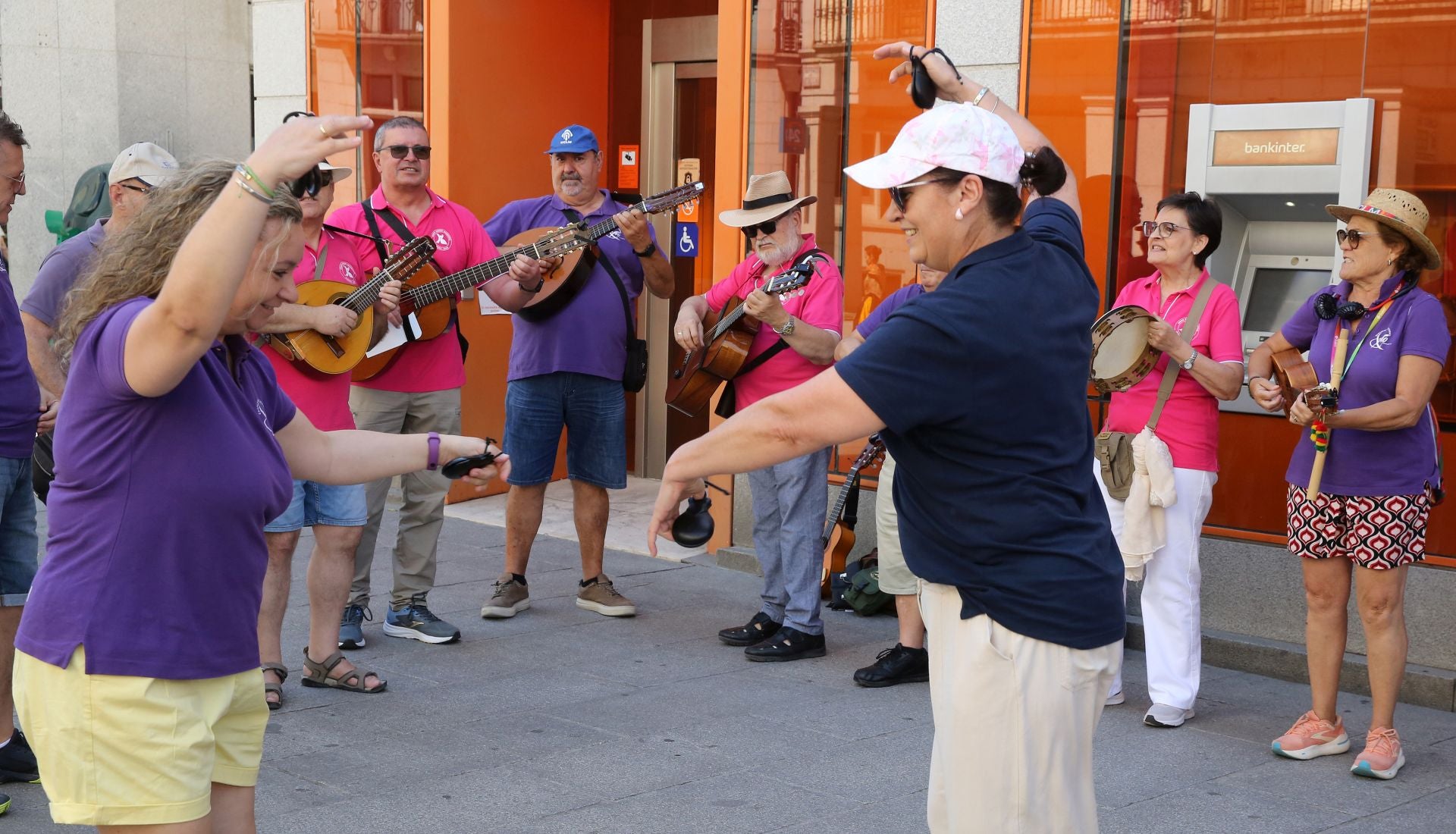 Los pasacalles de Folk Segovia, en imágenes