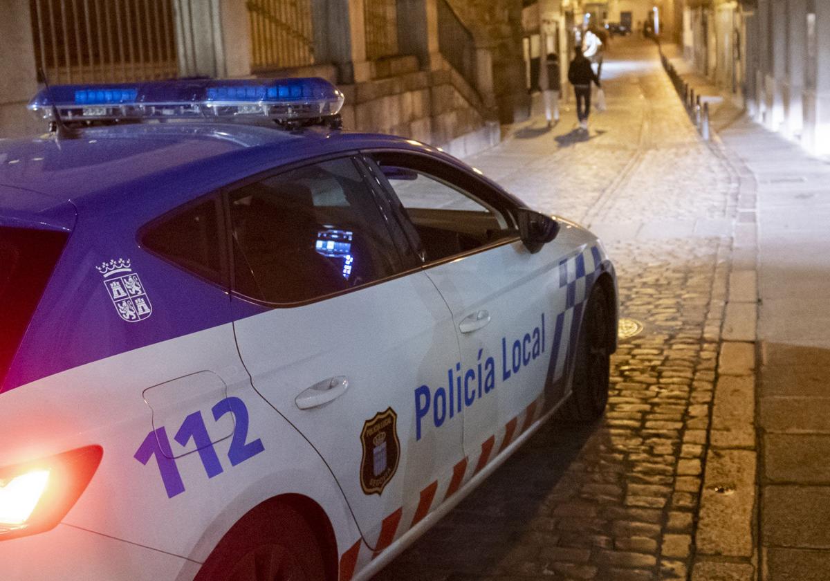 Policía Local en la Calle de los Bares.