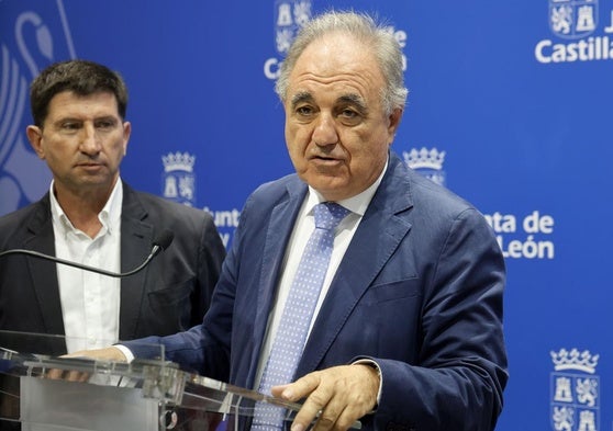 Manuel Barrientos, gerente del Ecyl, y el delegado de la Junta, José Antonio Rubio.