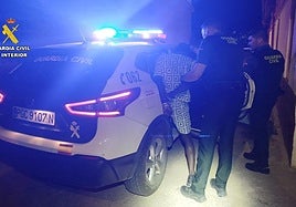 La Guardia Civil detiene al autor del robo.