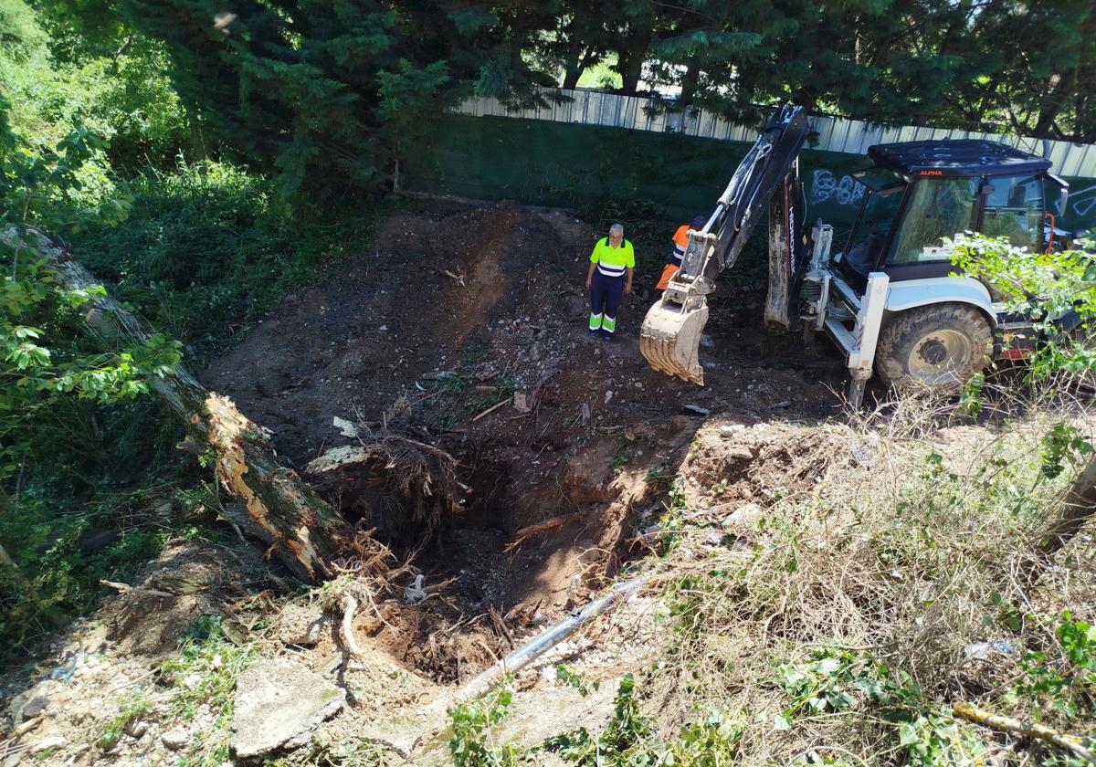 Tudela de Duero recupera el suministro tras el corte de agua provocado por unas obras bajo la A-11