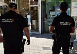 Dos policías, en una imagen de archivo.