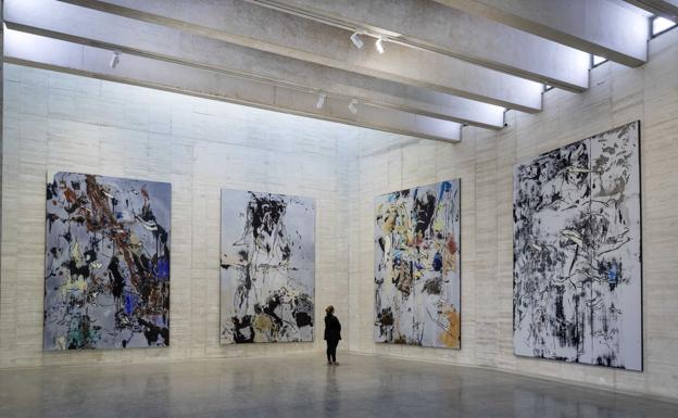 Obras de Secundino Hernández en una sala del museo con sede en León.