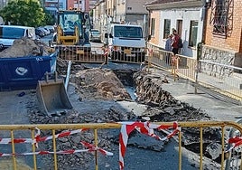 Una de las últimas averías en la red de saneamiento de Segovia.