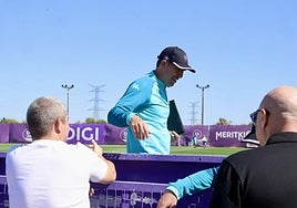 Guillermo Almada, en su primera sesión con el primer equipo en los Anexos.