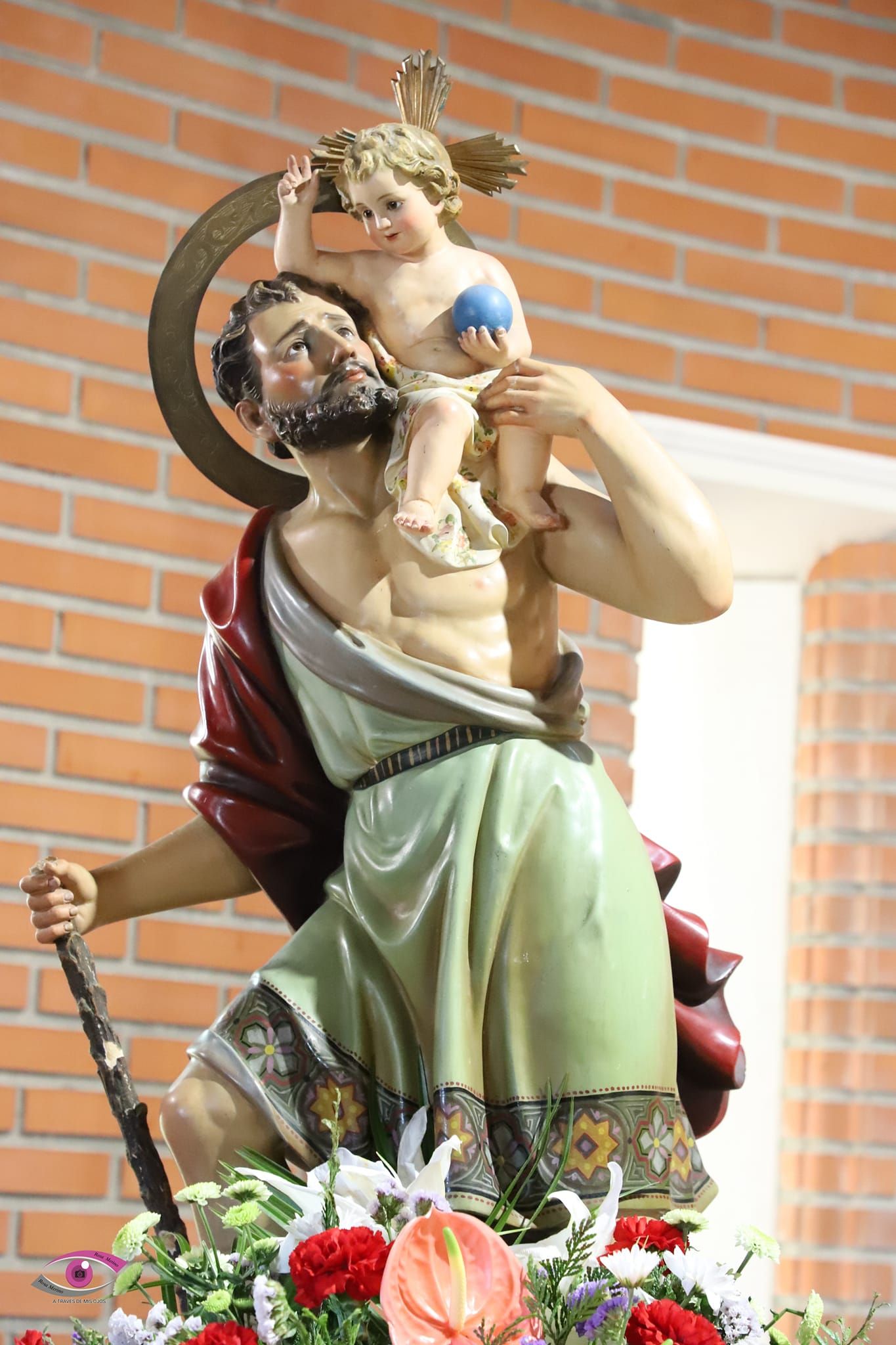 Las mejores imágenes de la procesión y bendición de vehículos por San Cristóbal en Íscar