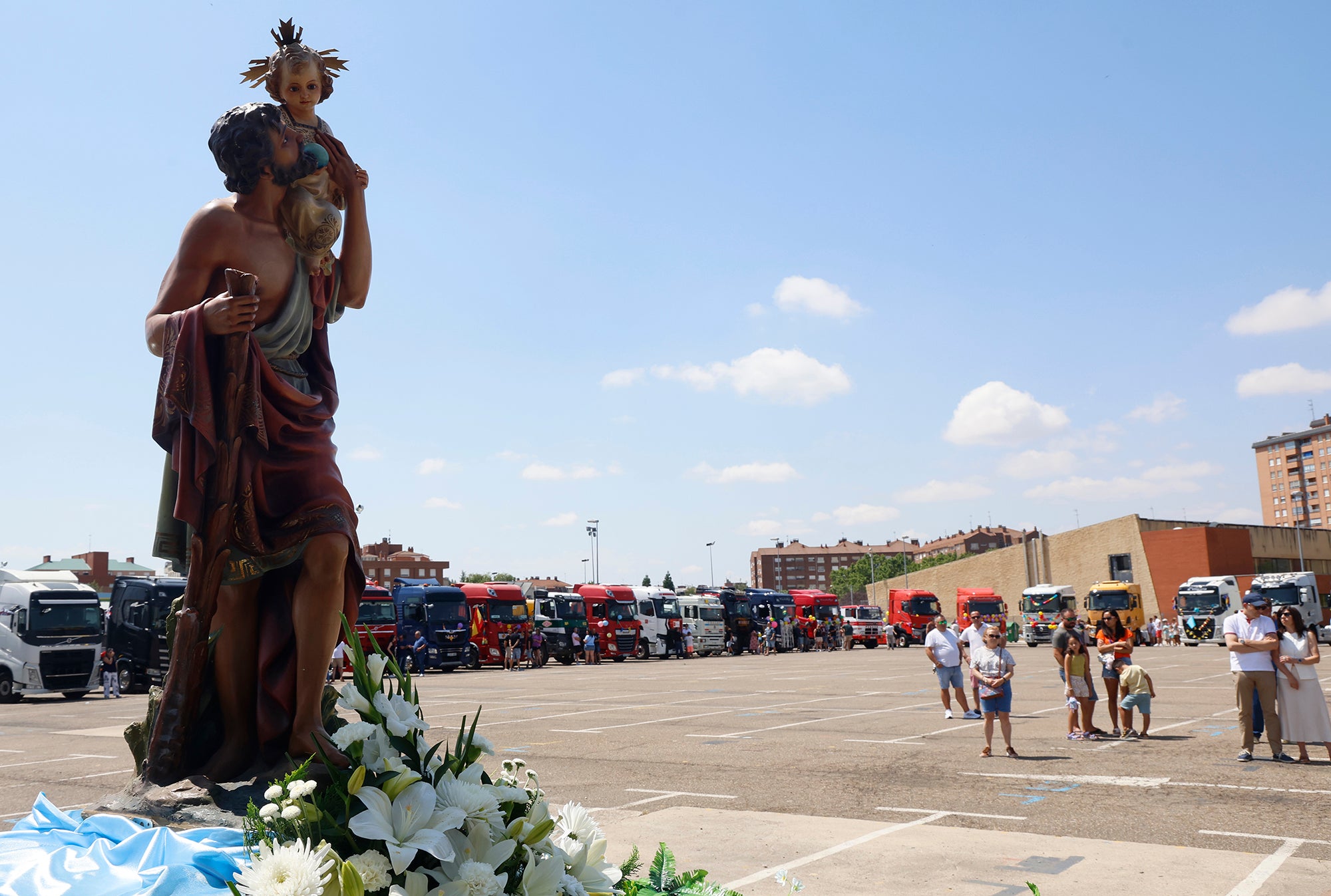 Los transportistas celebran un San Cristóbal