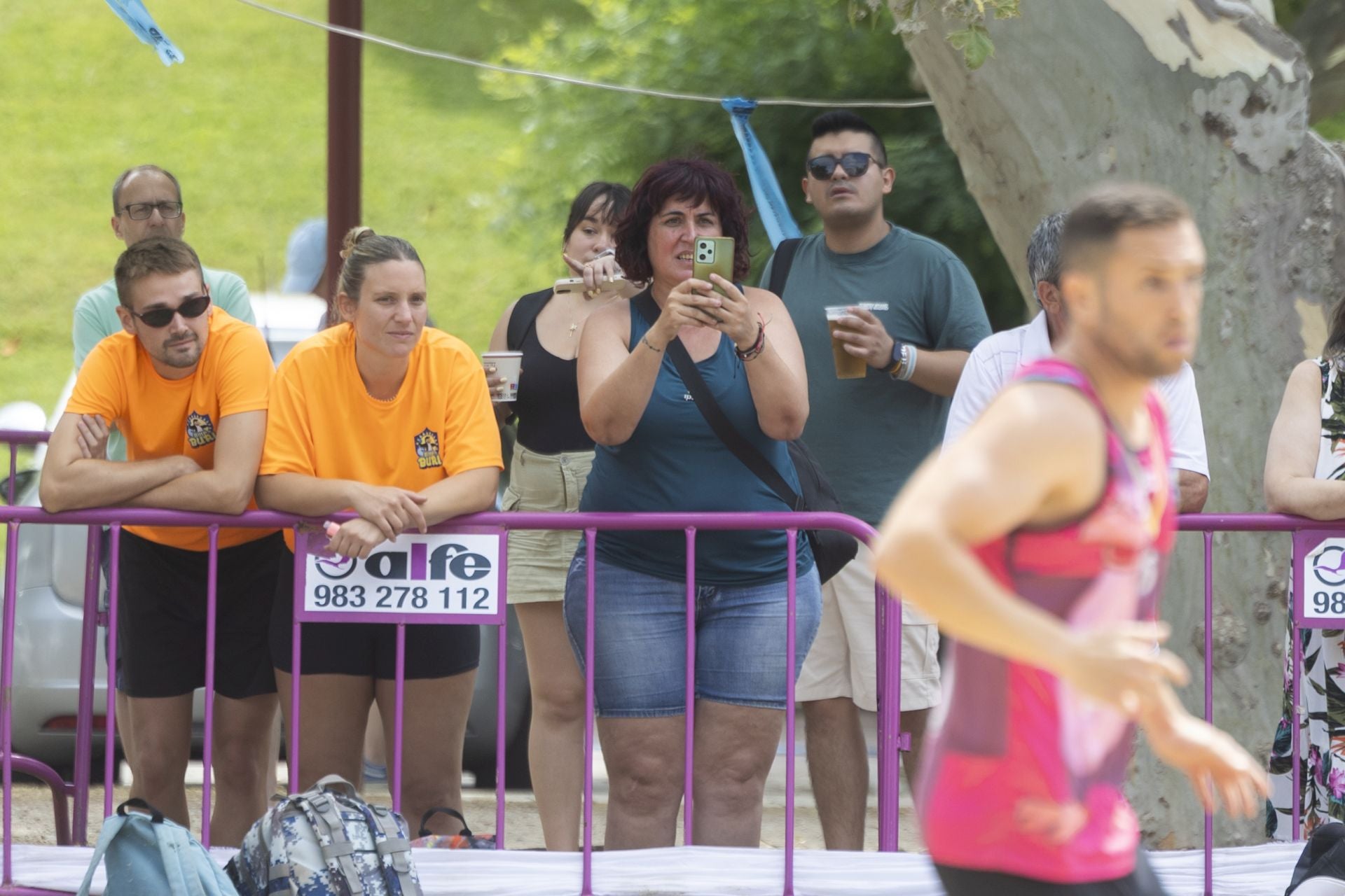 Ambiente veraniego en el torneo de balonmano playa en Valladolid
