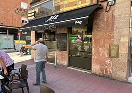 Exterior del bar de La Rondilla donde tuvo lugar la agresión.