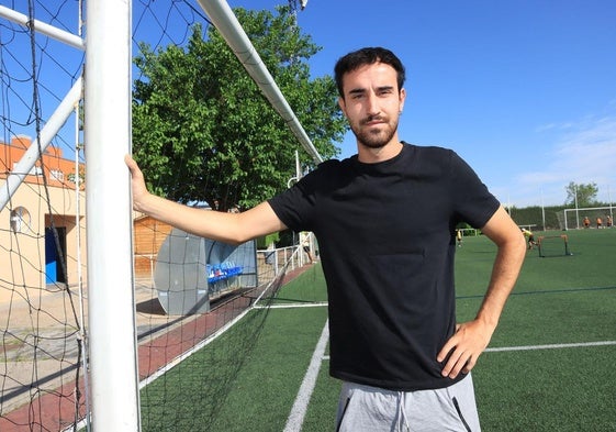 Juan de la Mata, en uno de los campos de Nueva Segovia.