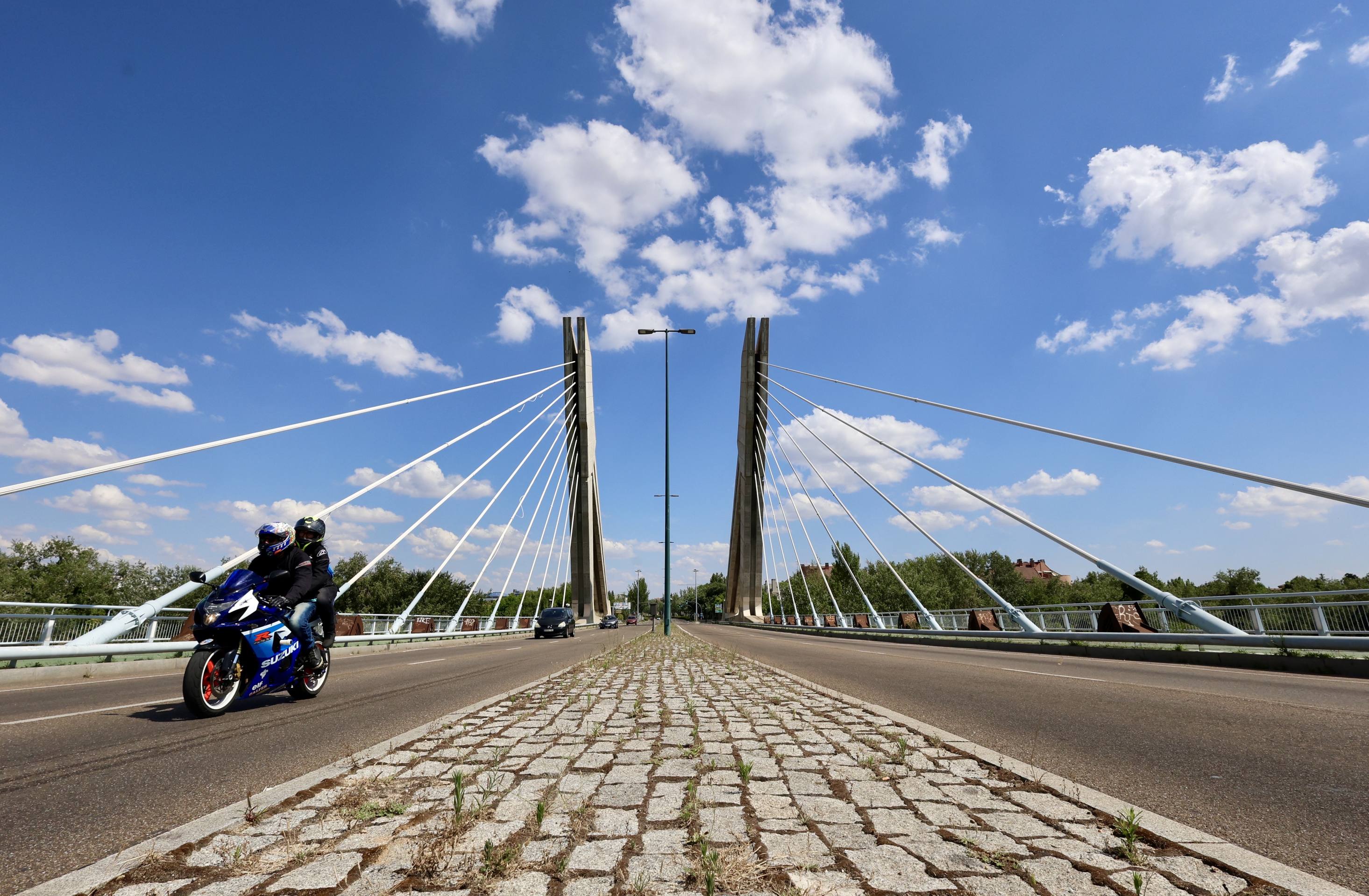 El estado del puente de Hispanoamérica de Valladolid, en imágenes