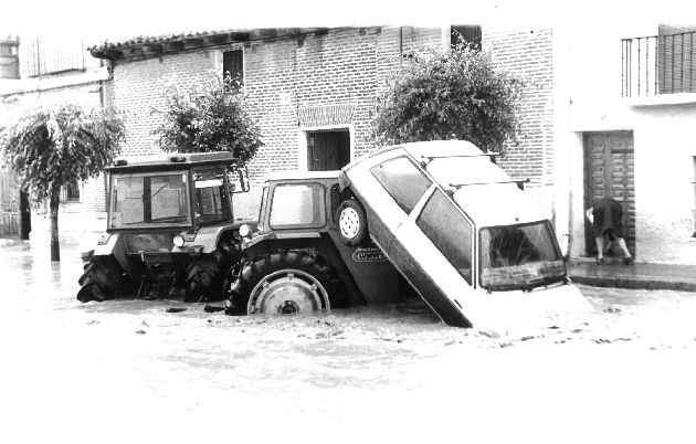 Daños causados por la riada que sufrió Rueda el 14 de junio de 1989.