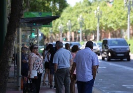 La parada del Paseo de Zorrilla, 65 en dirección hacia el centro a la altura de El Corte Inglés es la más concurrida de la ciudad.