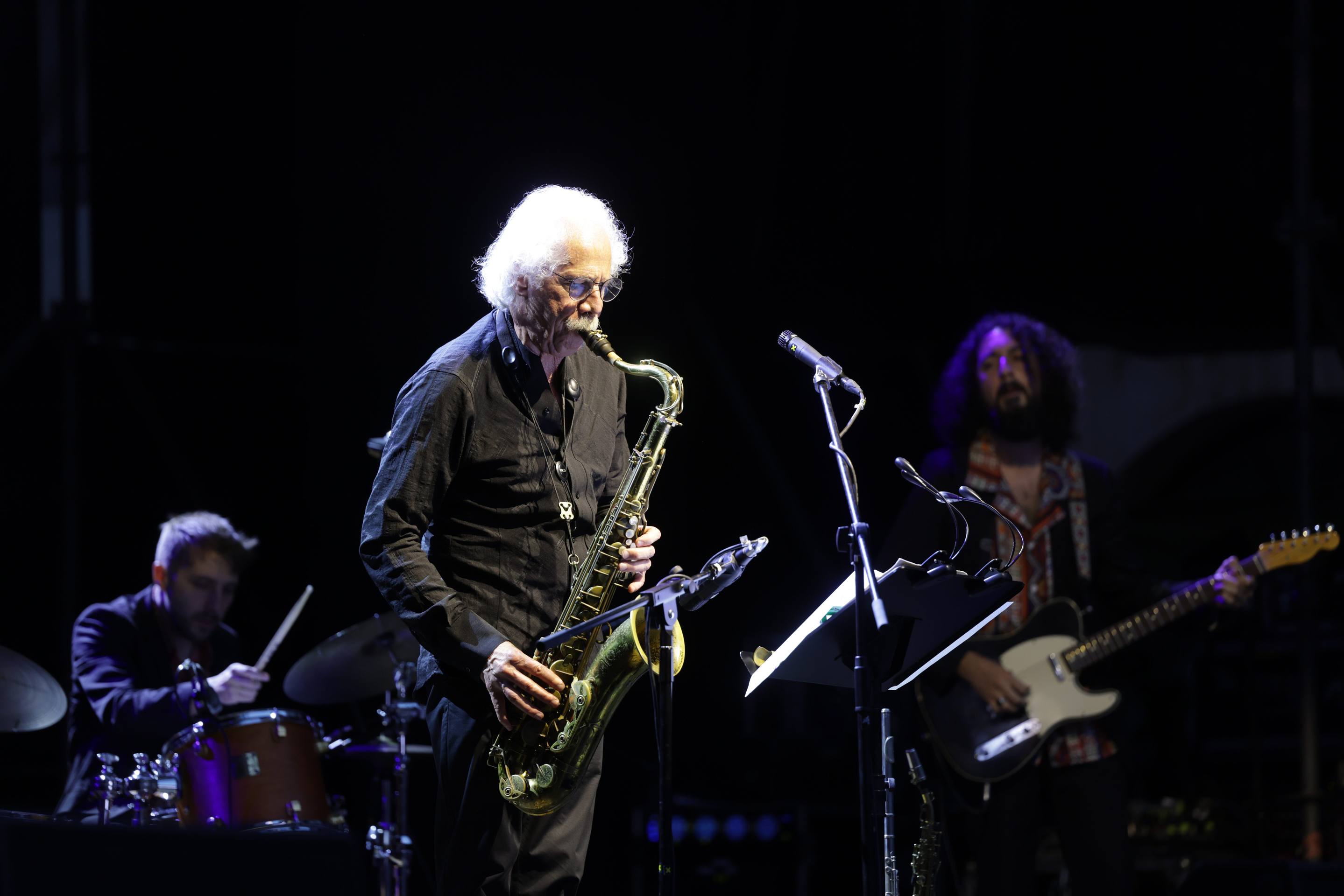 El concierto de «Blue Lou» Marini & Lluís Coloma Musical Troupe, en imágenes