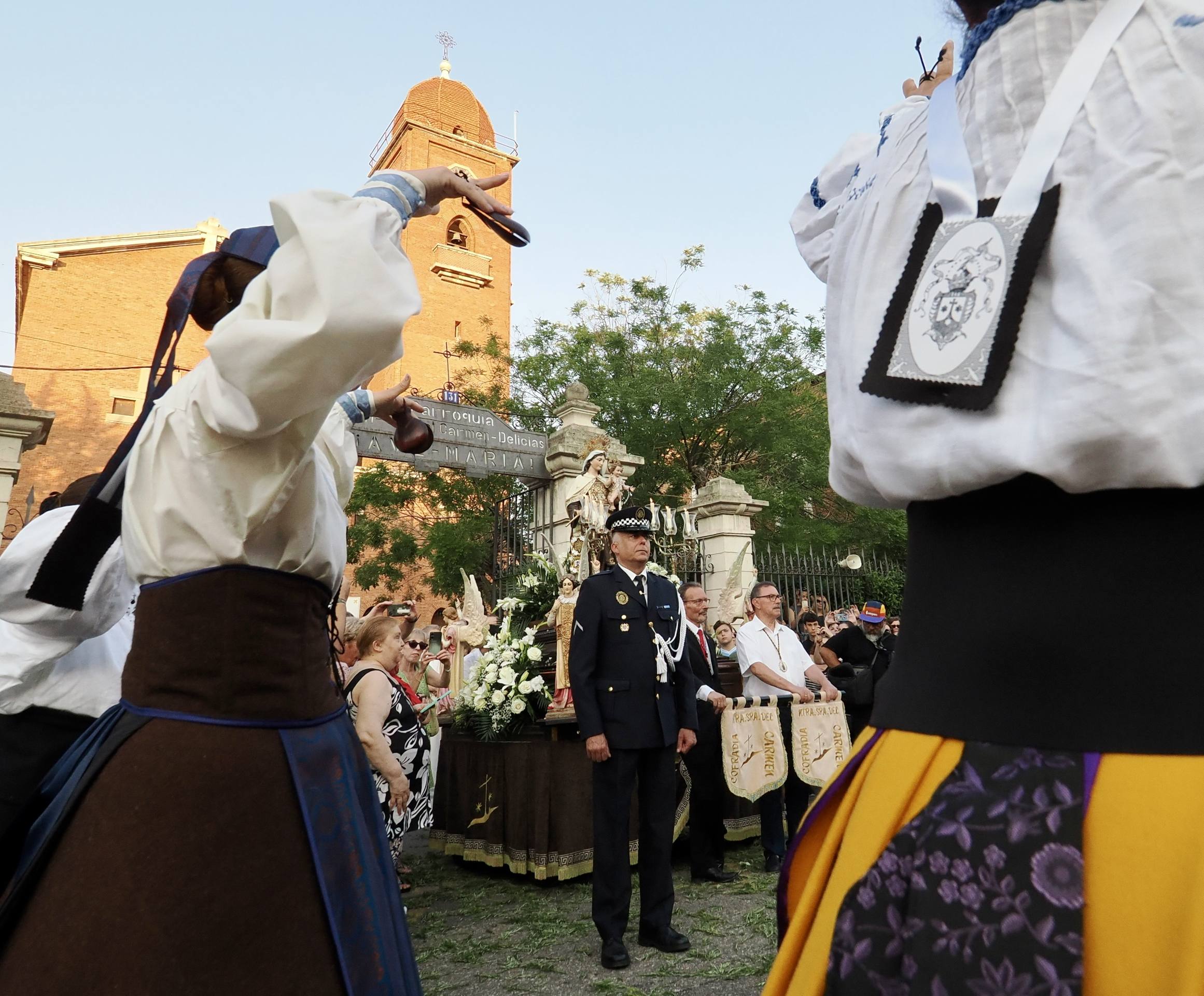 La Virgen del Carmen procesiona por las calles de Valladolid