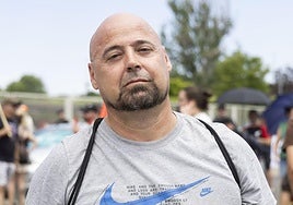 Miguel Ángel Mesón este jueves ante la factoría de Signify de Valladolid, matriz de Saeta.