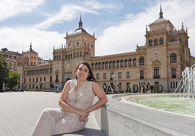 Alba Quintanilla, en la Plaza Zorrilla de Valladolid.