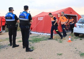 Policía Local y Protección Civil de Segovia, durante un concierto de las pasadas fiestas.