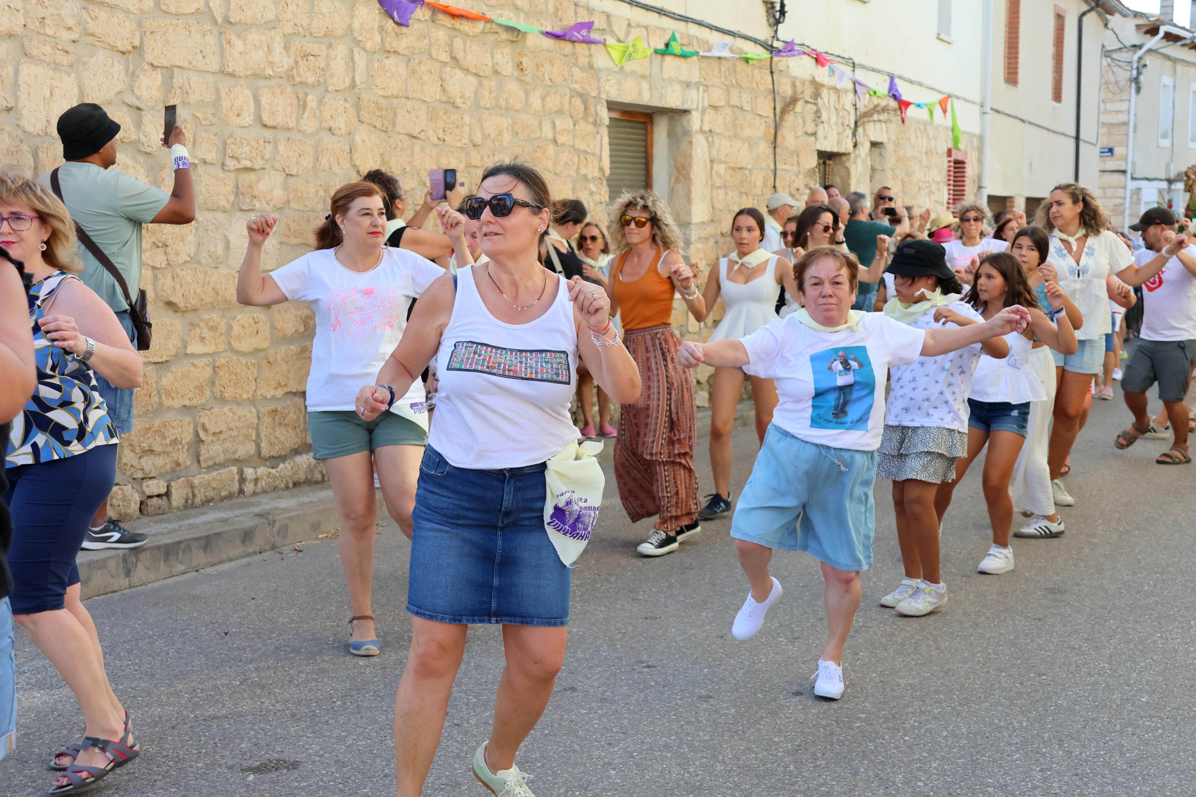 Villahán danza a Santa Marina