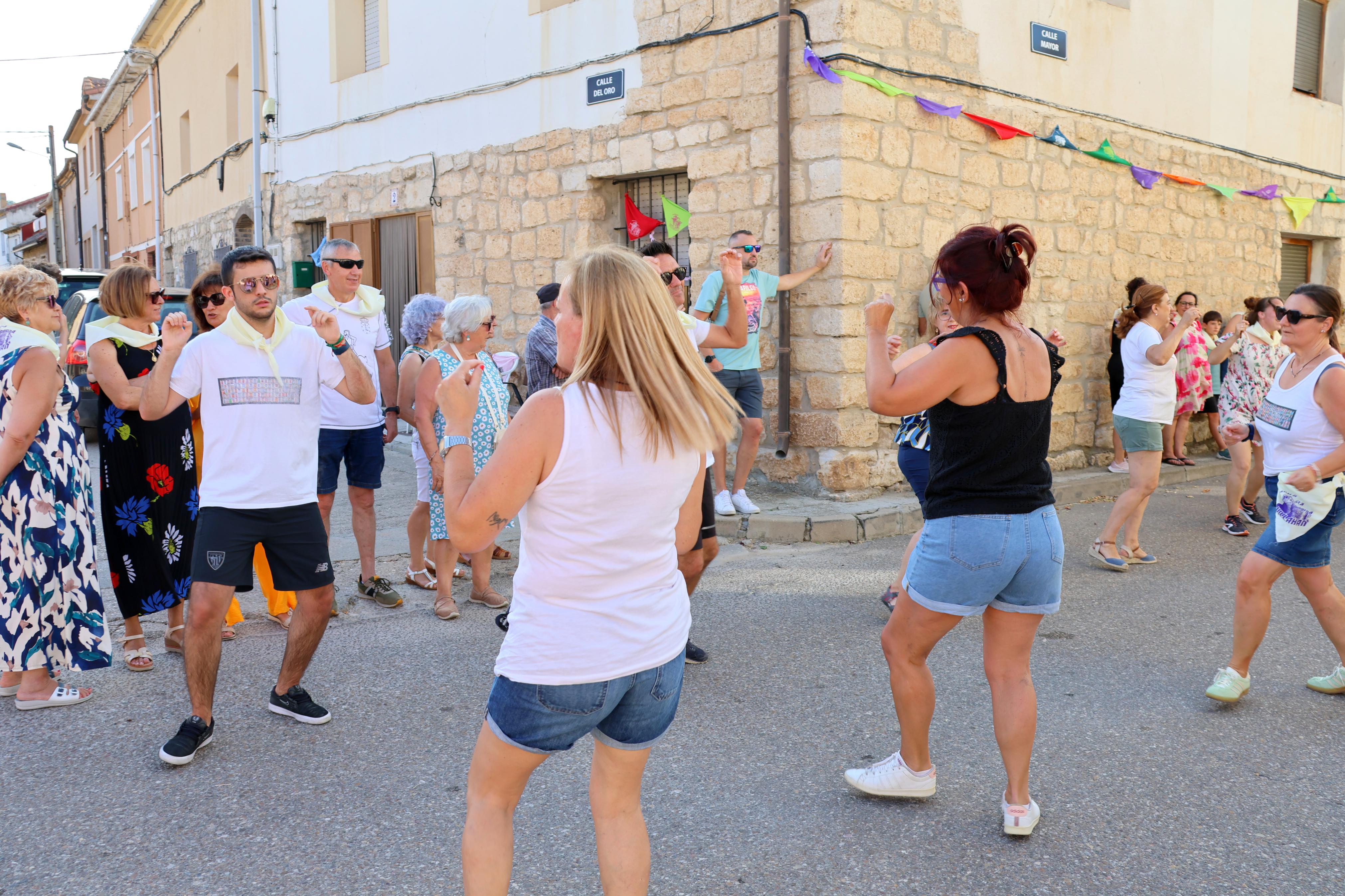 Villahán danza a Santa Marina