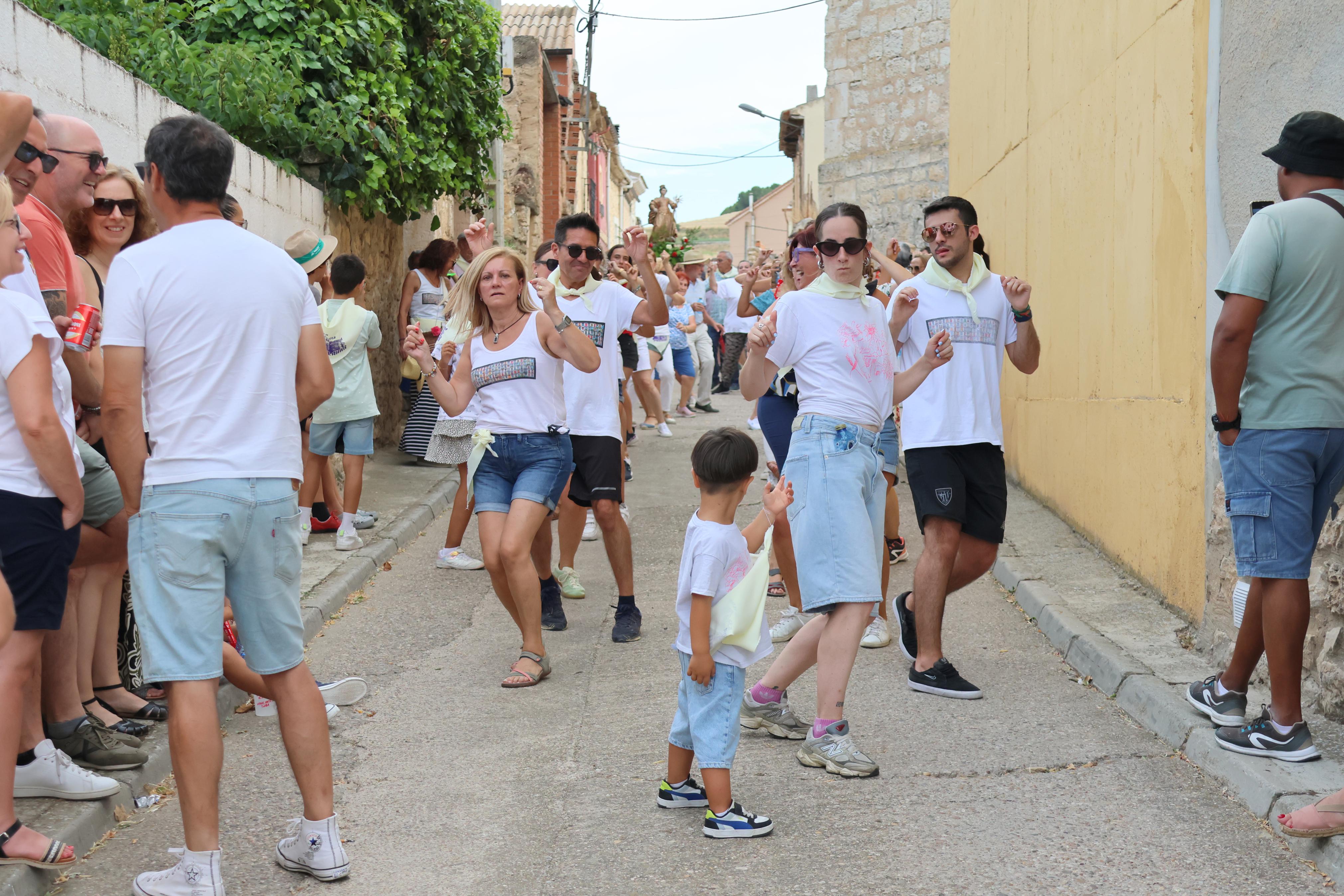 Villahán danza a Santa Marina