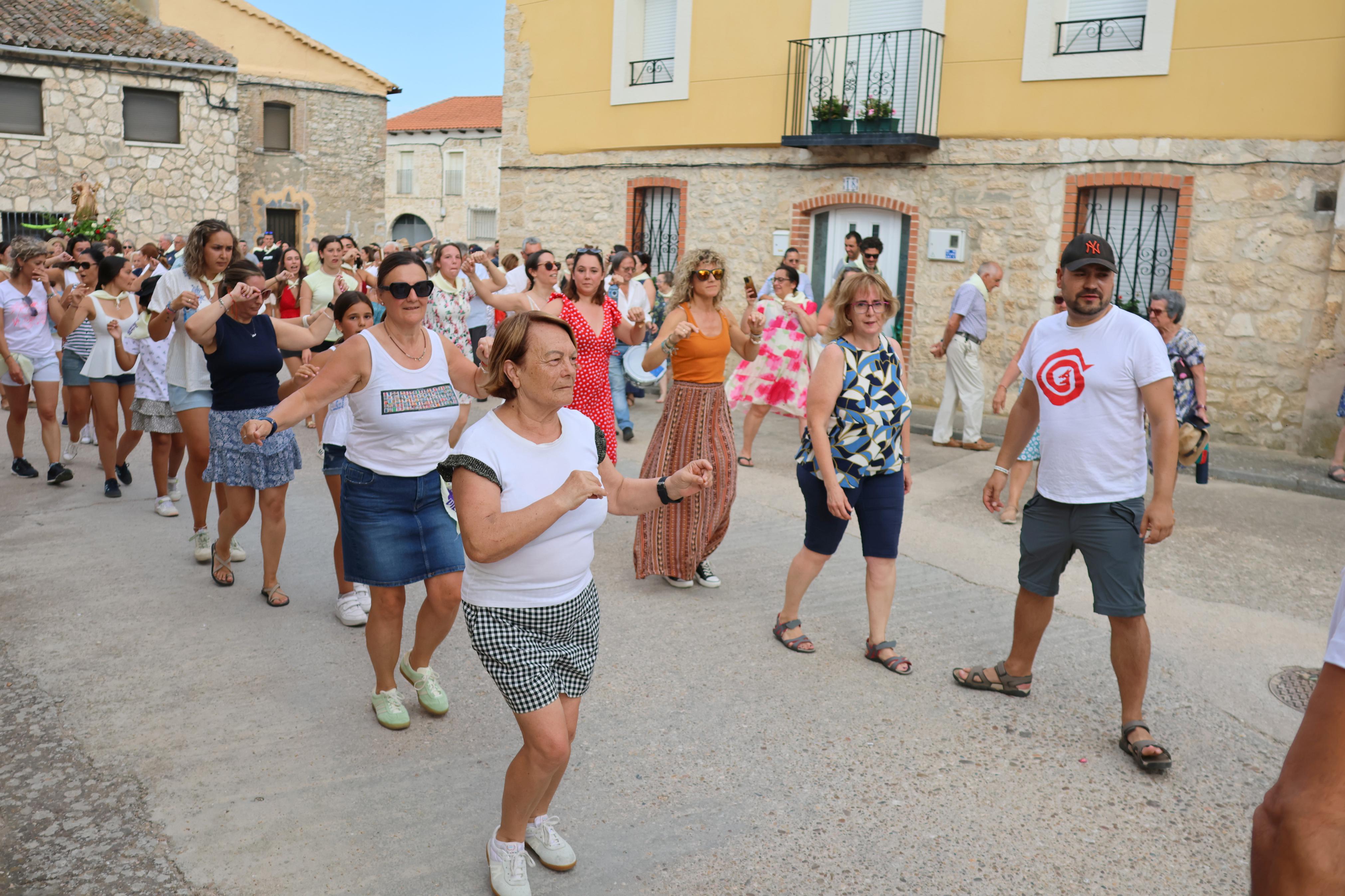Villahán danza a Santa Marina