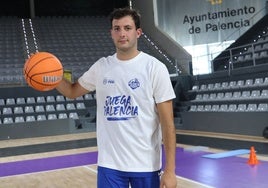 Xabi Oroz, durante la pasada pretemporada del Súper Agropal Palencia.