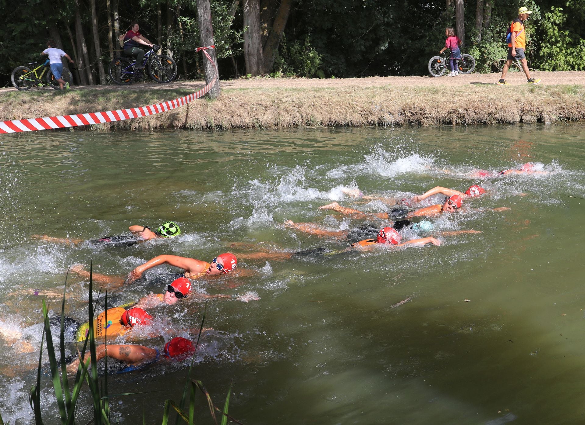 Dueñas, tercera parada del Triatlón Diputación de Palencia