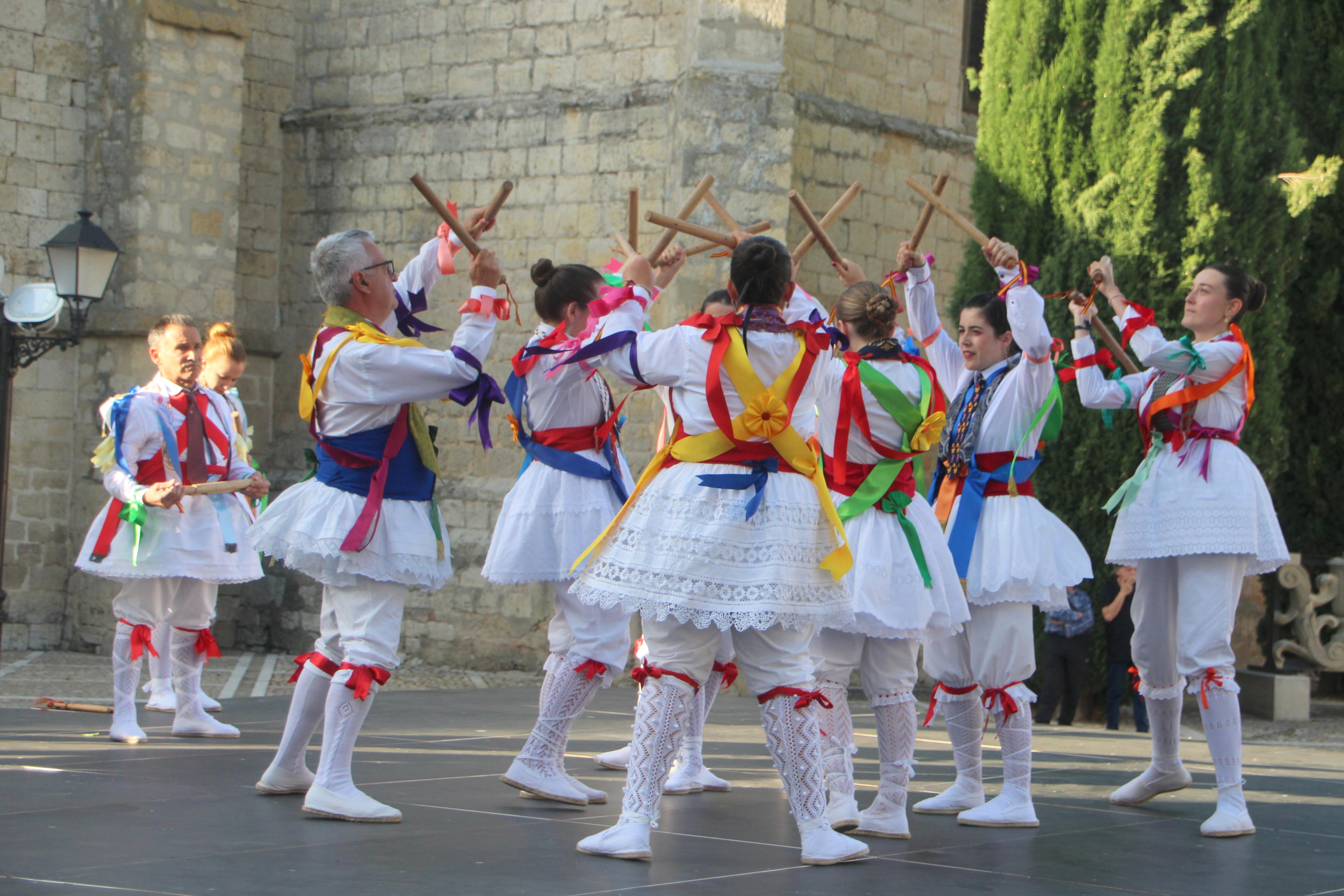 XLI Festival de Paloteo 'Villa de Ampudia'