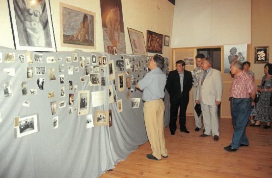 Exposición de fotografías antiguas y trabajos artesanales. 1995.