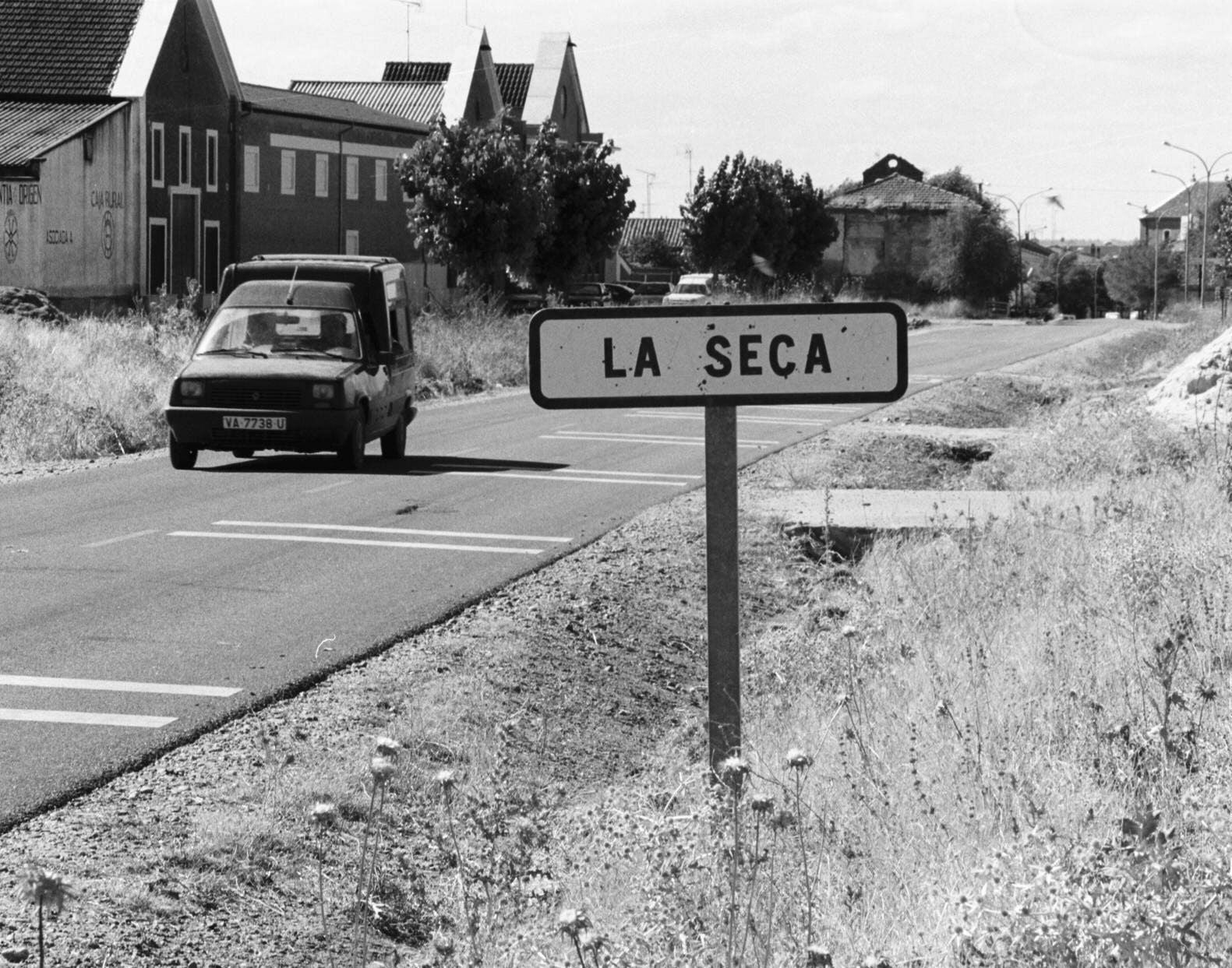 Acceso al municipio. 3 de agosto de 2000.