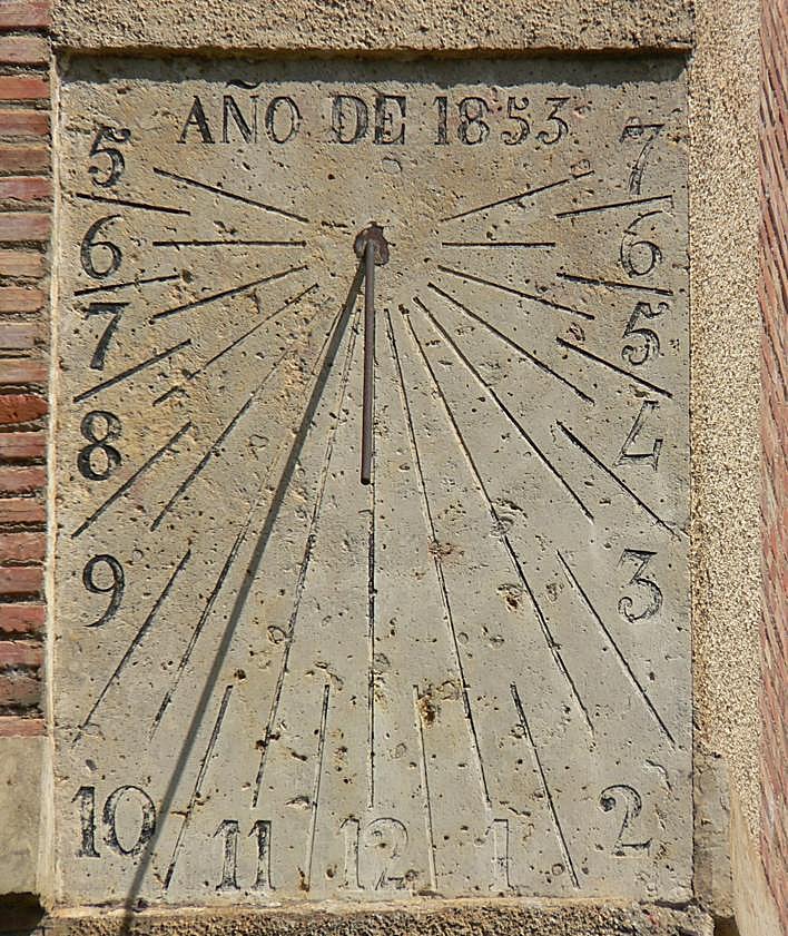 Imagen secundaria 2 - Relojes de Parquesol, Castromonte y Medina de Rioseco, respectivamente.