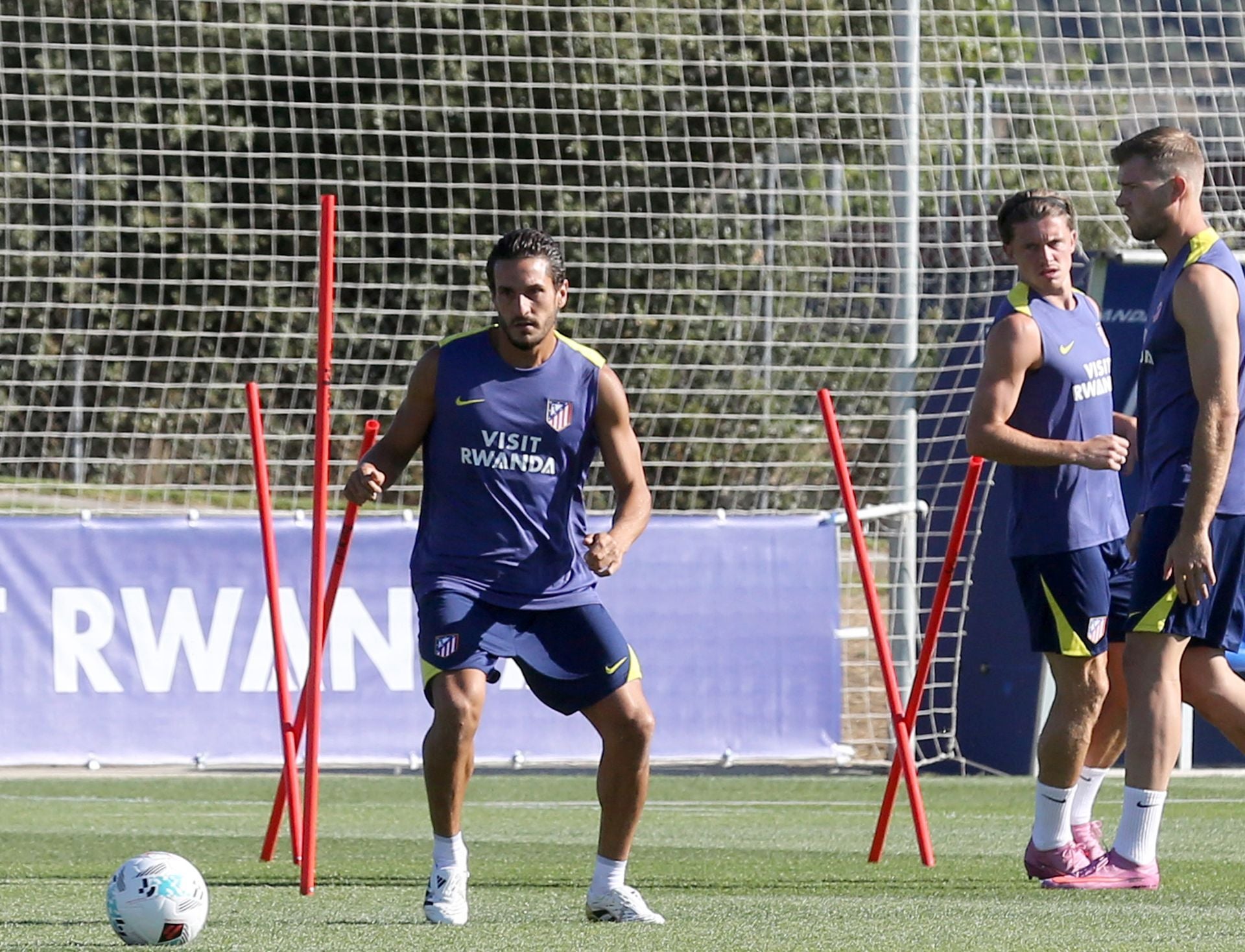 Fotos del primer entrenamiento del Atlético de Madrid en Los Ángeles de San Rafael