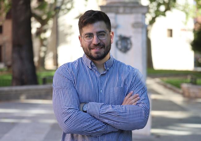 El profesor Alejandro de Miguel conecta la universidad con la vida real